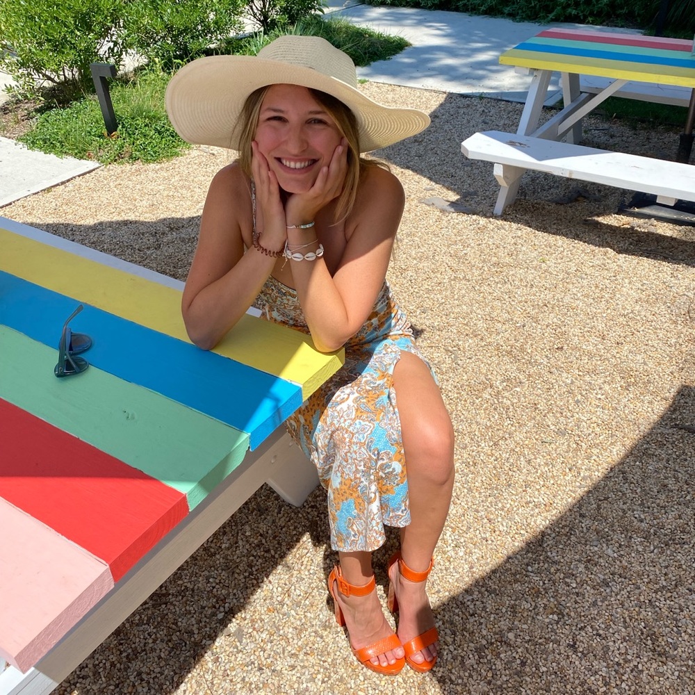 Meet your Posher, Gabriella